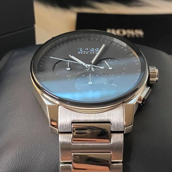 Hugo Boss Men’s Peak Chronograph Watch
Case Size: 44mm
MSRP: $598 - Picture 5 of 10